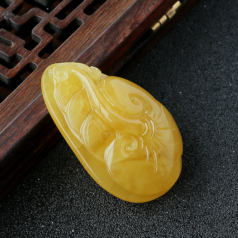 波罗的海鸡油黄蜜蜡如意吊坠-红掌柜