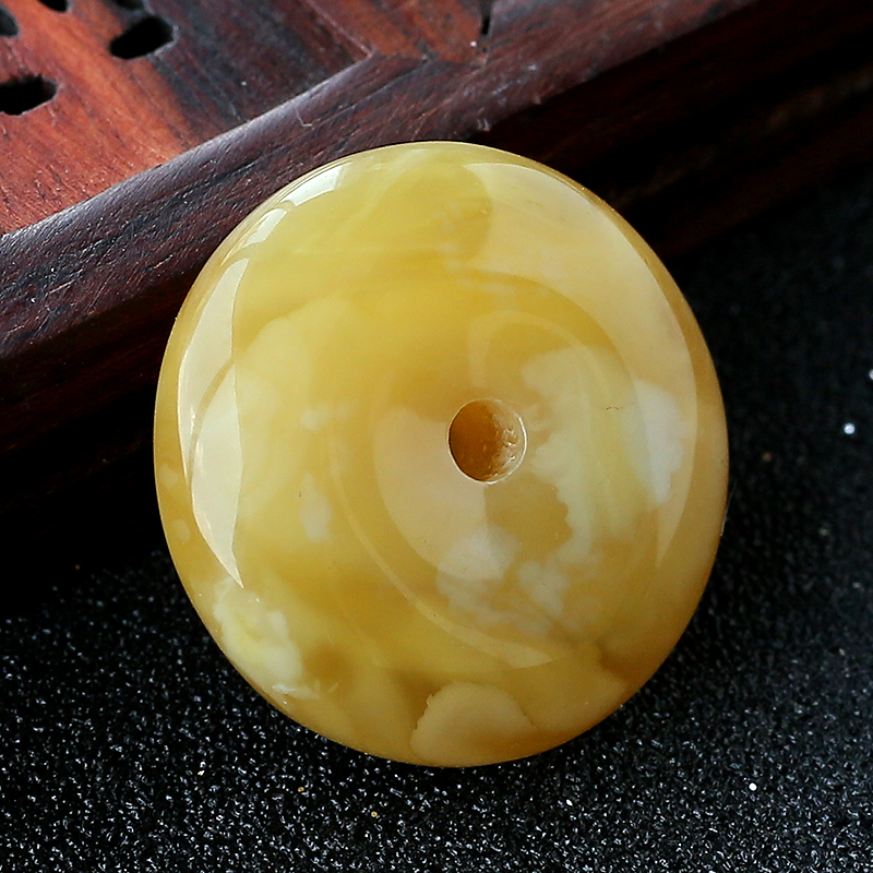 波罗的海天然蜜蜡吊坠-红掌柜