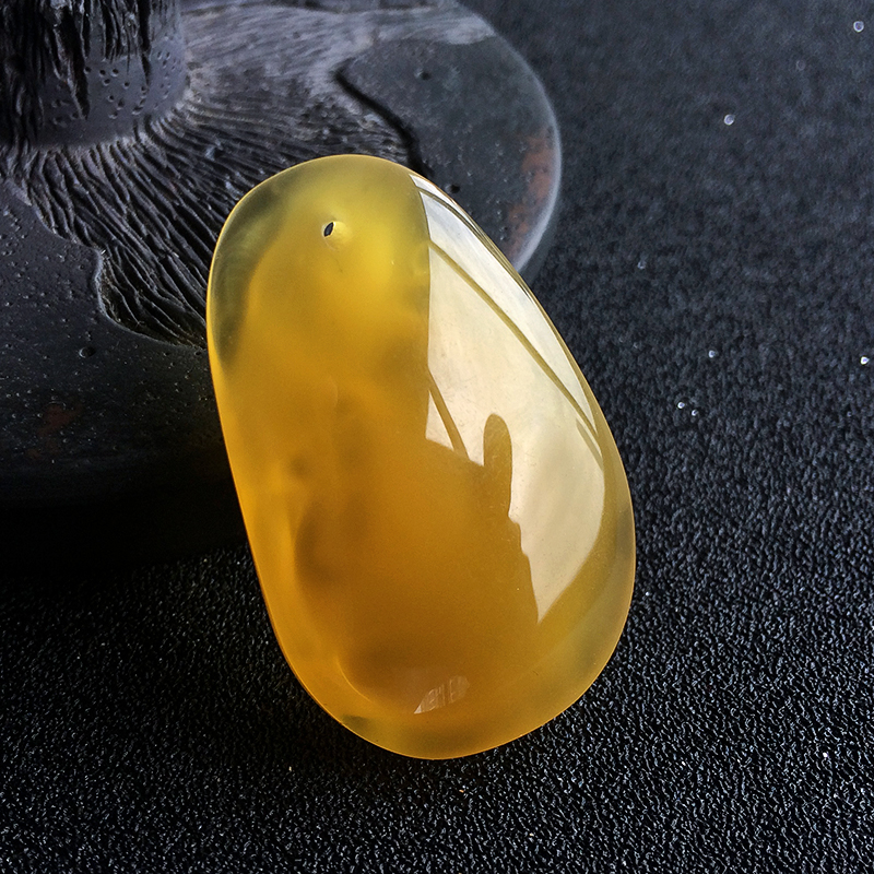 蜜蜡人参吊坠 - 红掌柜珠宝