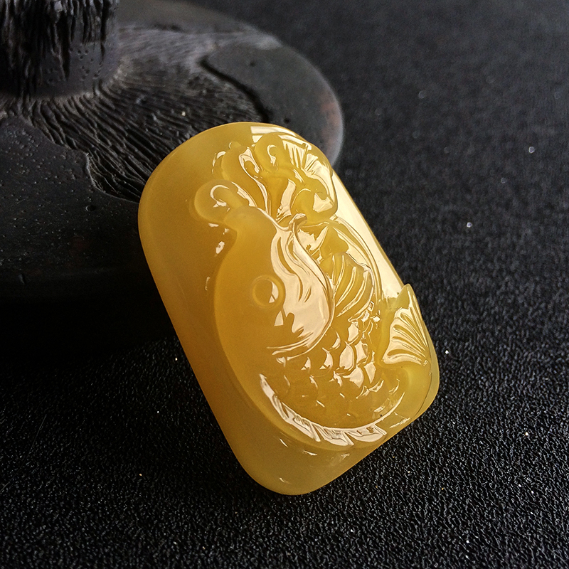 蜜蜡鱼吊坠-红掌柜珠宝