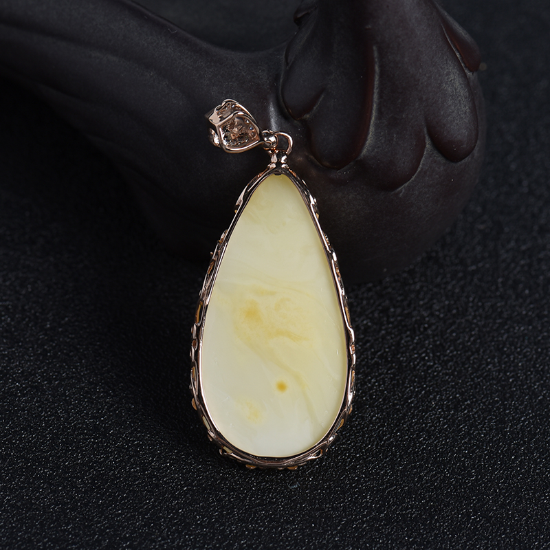 白蜜水滴吊坠-红掌柜