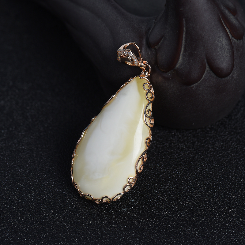 白蜜蜜蜡挂件-红掌柜