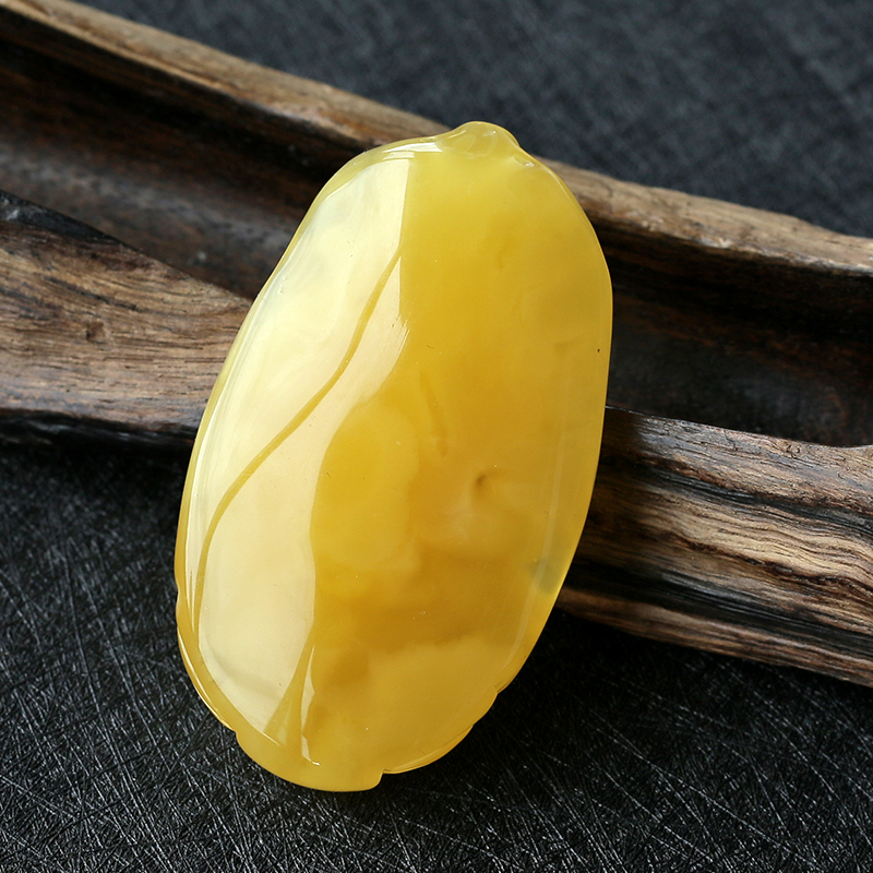 鸡油黄蜜蜡挂件 - 红掌柜珠宝