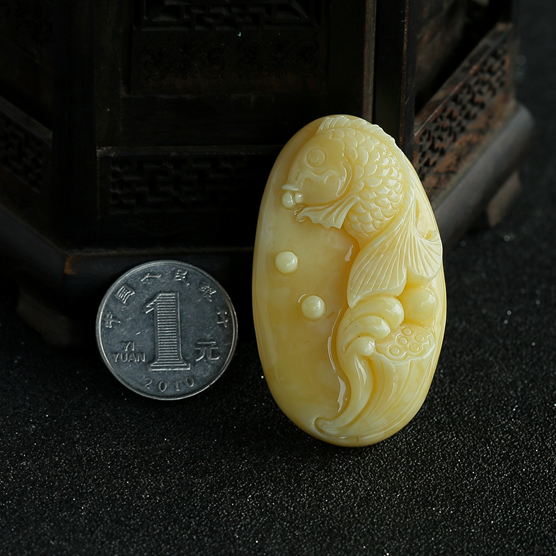 波罗的海连年有余吊坠-红掌柜珠宝