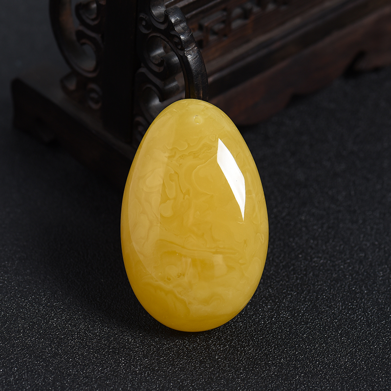 鸡油黄蜜蜡随形-红掌柜