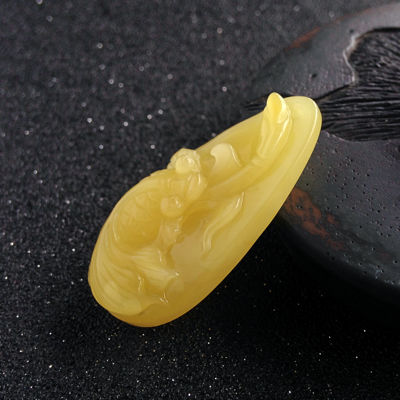 蜜蜡鱼吊坠-红掌柜珠宝