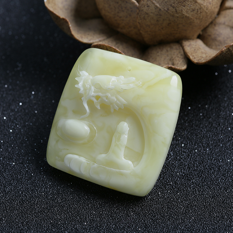 白蜜蜜蜡龙吊坠-红掌柜珠宝