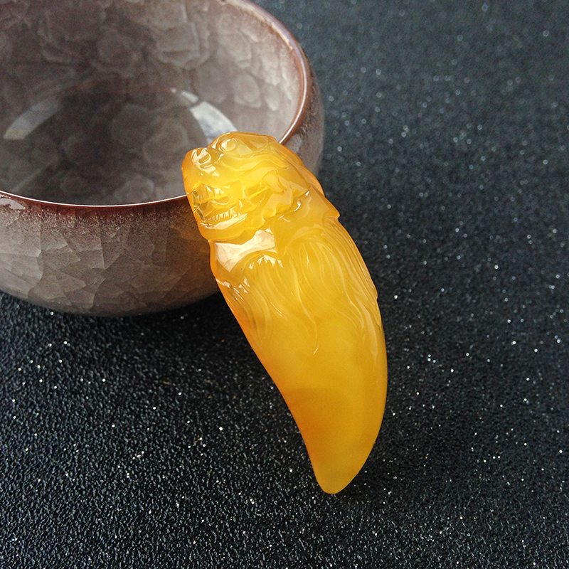 蜜蜡貔貅吊坠-红掌柜珠宝