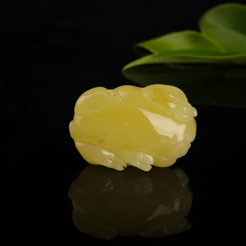 天然柠檬黄蜜蜡亥猪吊坠-红掌柜