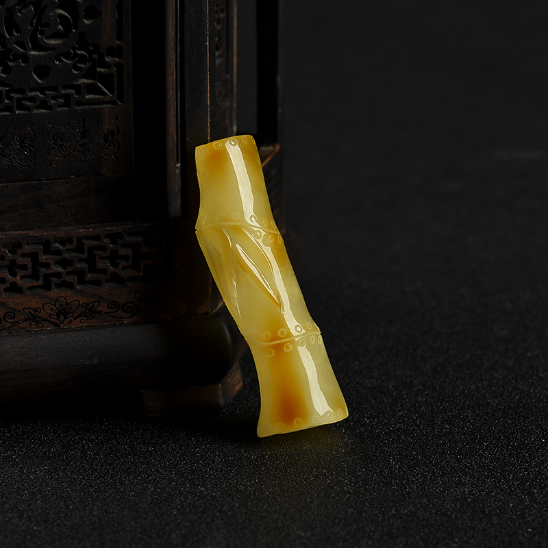 天然俏色金绞蜜节节高吊坠-红掌柜