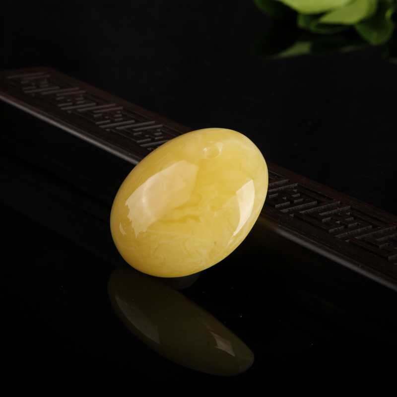 波罗的海鸡油黄蜜蜡随形吊坠-红掌柜