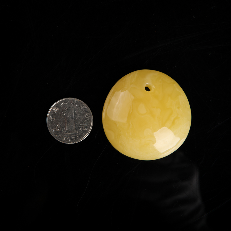 鸡油黄蜜蜡随形吊坠-红掌柜