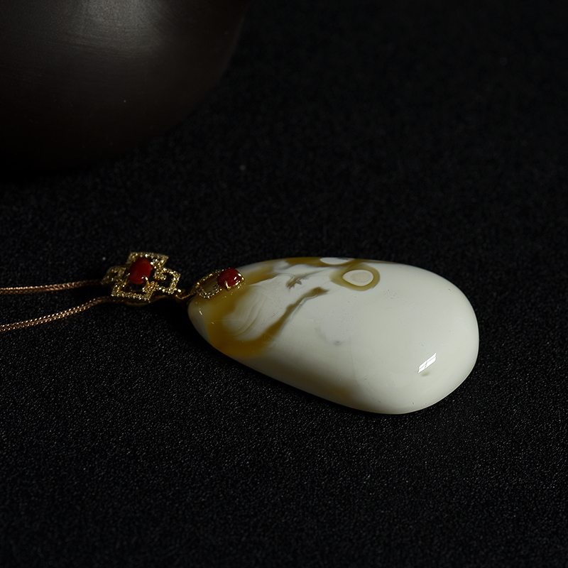 18K镶钻天然蜜蜡水滴吊坠-红掌柜