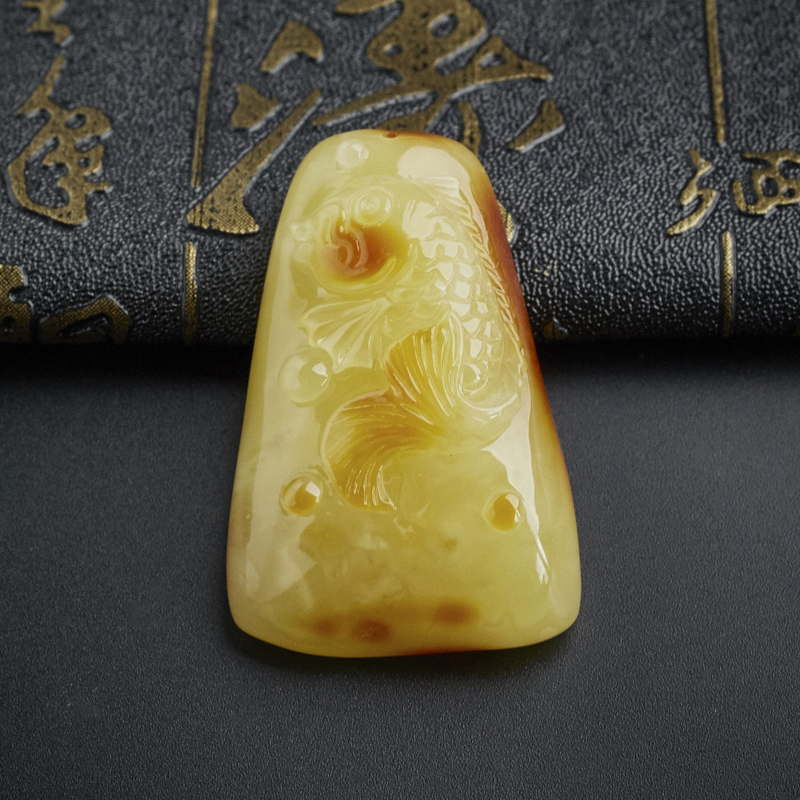 蜜蜡鱼吊坠-红掌柜珠宝