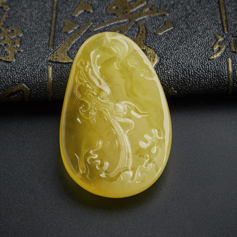 金绞蜜龙吊坠-红掌柜珠宝