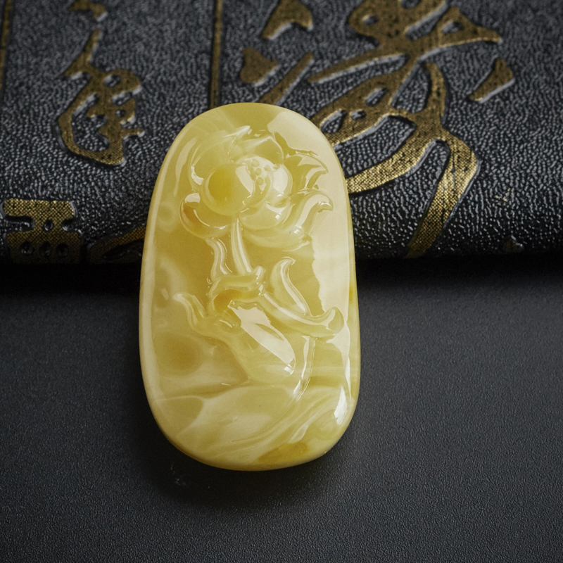 蜜蜡荷花吊坠-红掌柜珠宝