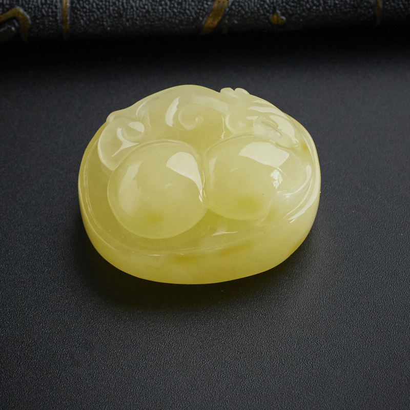 波罗的海蜜蜡挂坠-红掌柜珠宝