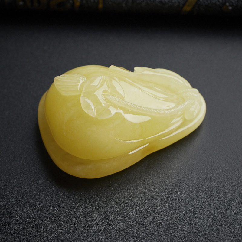 波罗的海蜜蜡挂坠-红掌柜珠宝