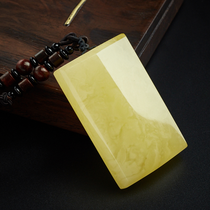 蜜蜡方牌挂件 - 红掌柜