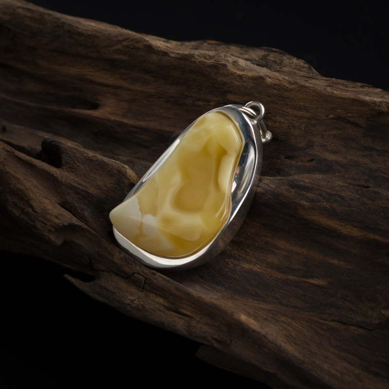 蜜蜡吊坠-红掌柜