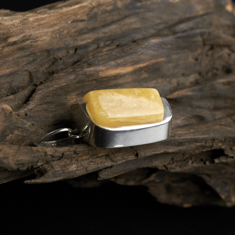 波罗的海蜜蜡吊坠-红掌柜