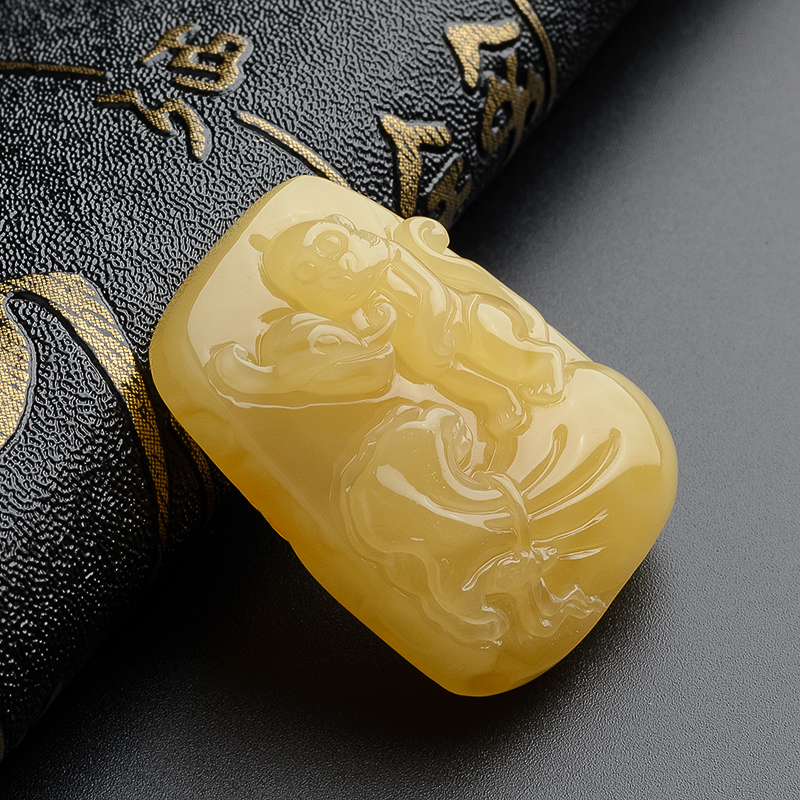 鸡油黄吊坠-红掌柜珠宝