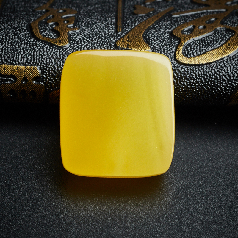 金包蜜鸡油黄牌形吊坠-红掌柜珠宝