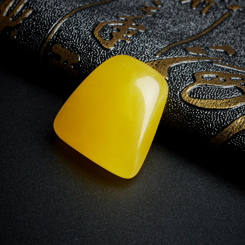 鸡油黄吊坠-红掌柜珠宝