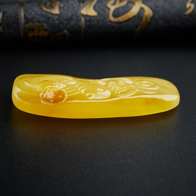 满蜜天然鸡油黄龙腾凤舞吊坠-红掌柜