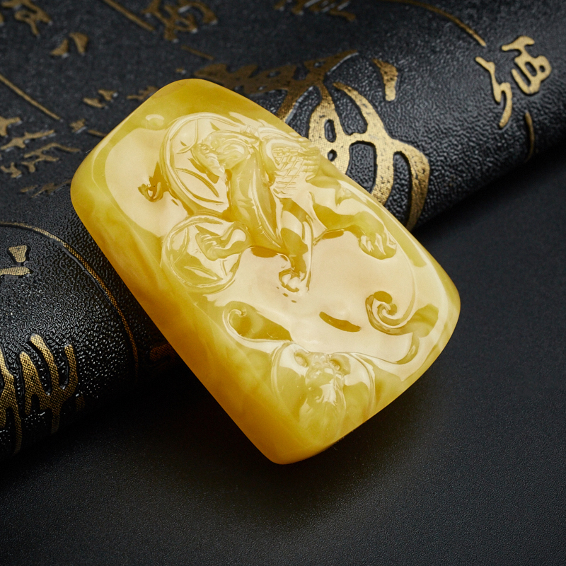 鸡油黄吊坠-红掌柜