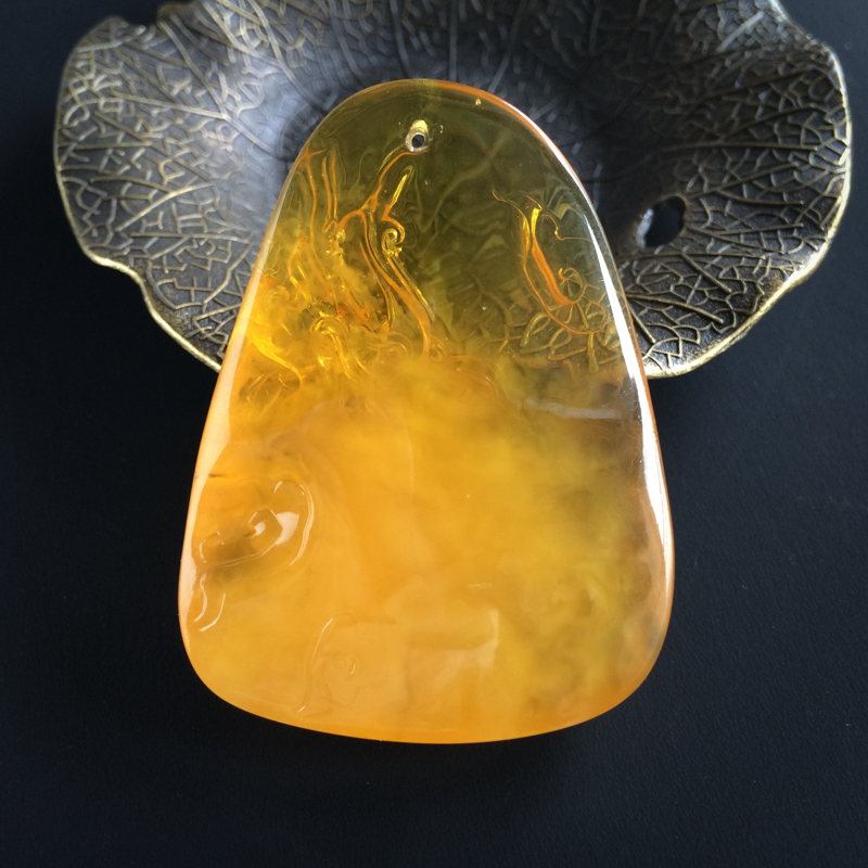 天然金包蜜鸡油黄龙鼠吊坠-红掌柜