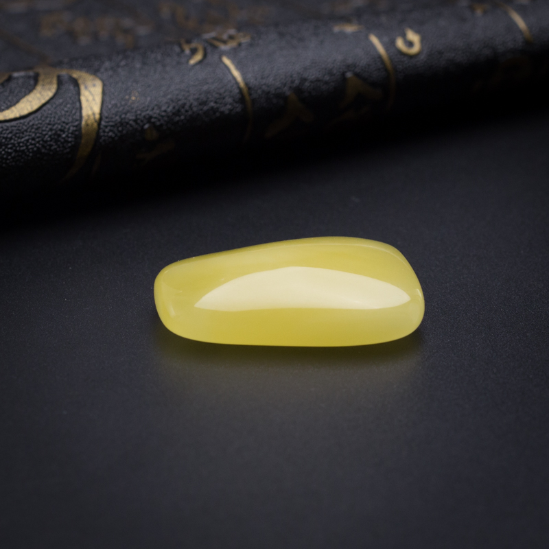 波罗的海天然方牌吊坠-红掌柜