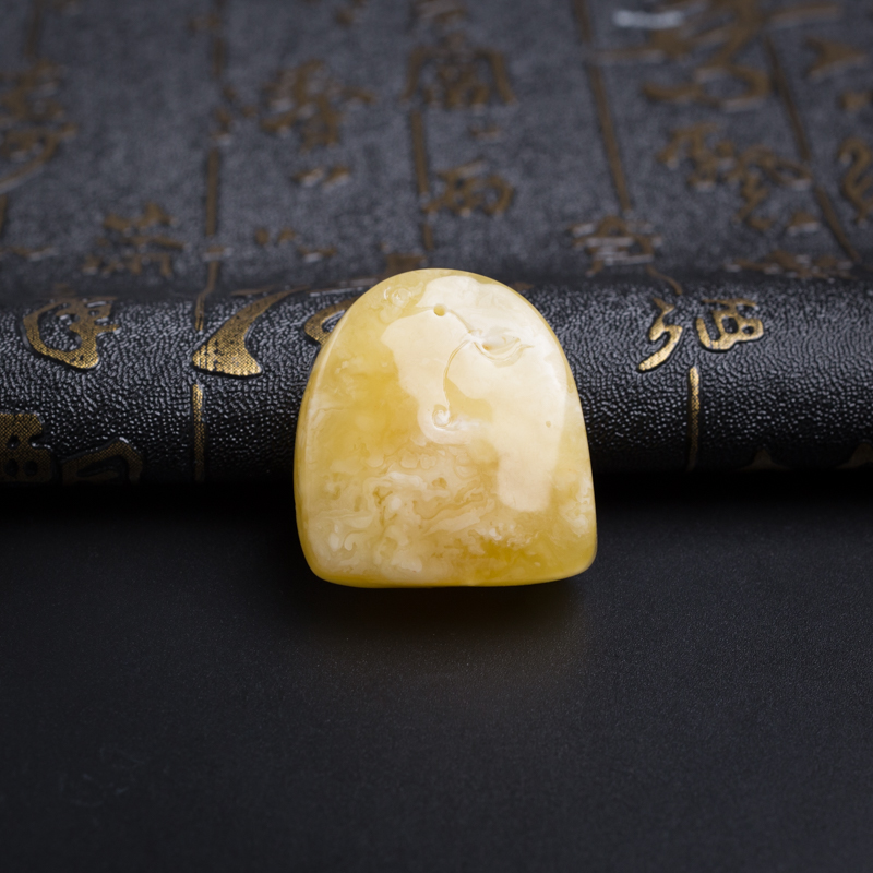 满蜜鸡油黄蜜蜡吊坠-红掌柜