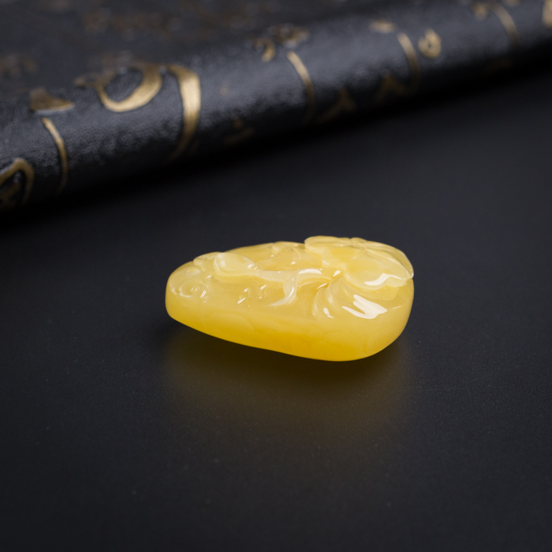 天然满蜜鸡油黄蜜蜡荷叶吊坠-红掌柜