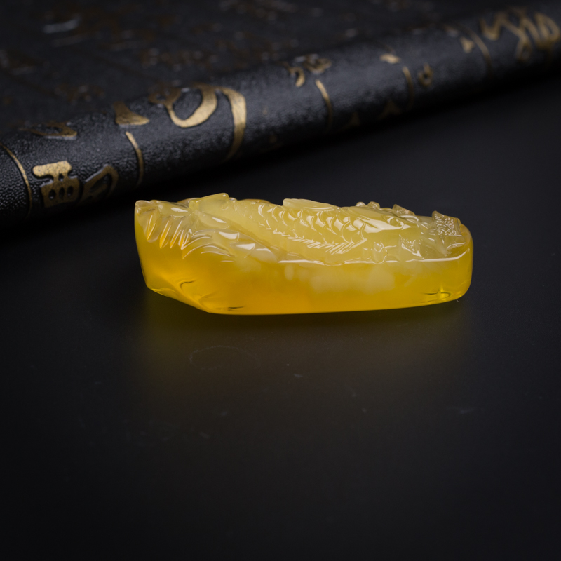 鸡油黄蜜蜡吊坠-红掌柜