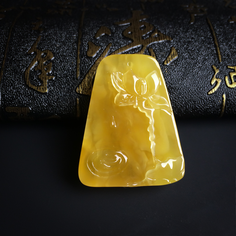 鸡油黄蜜蜡一品清廉吊坠 - 红掌柜