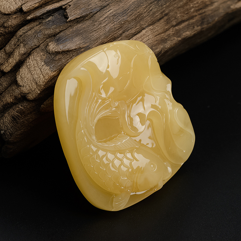 天然满蜜鸡油黄蜜蜡年年有余吊坠 - 红掌柜