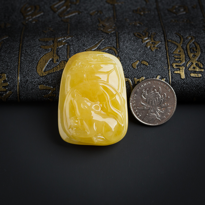 天然满蜜鸡油黄数钱吊坠-红掌柜