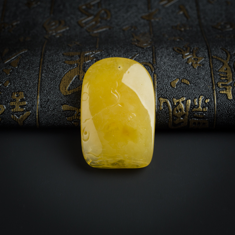 波罗的海鸡油黄蜜蜡年年有余吊坠-红掌柜