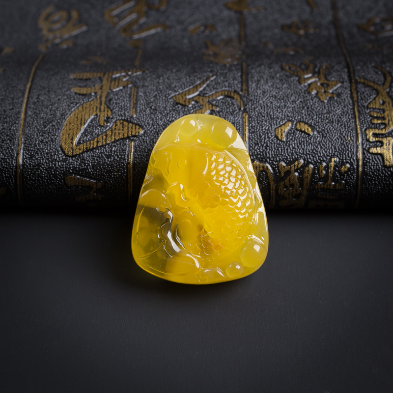 波罗的海鸡油黄金包蜜蜜蜡年年有余吊坠-红掌柜