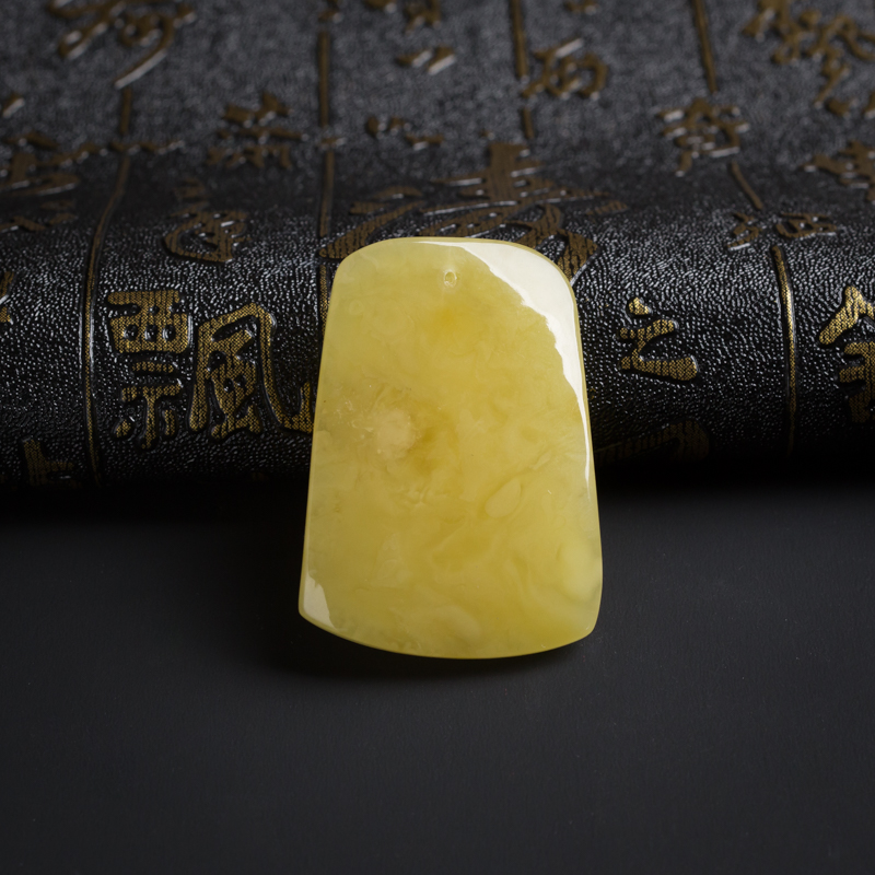 波罗的海满蜜蜜蜡古龙吊坠-红掌柜