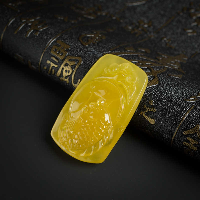 波罗的海鸡油黄金包蜜蜜蜡年年有余吊坠-红掌柜