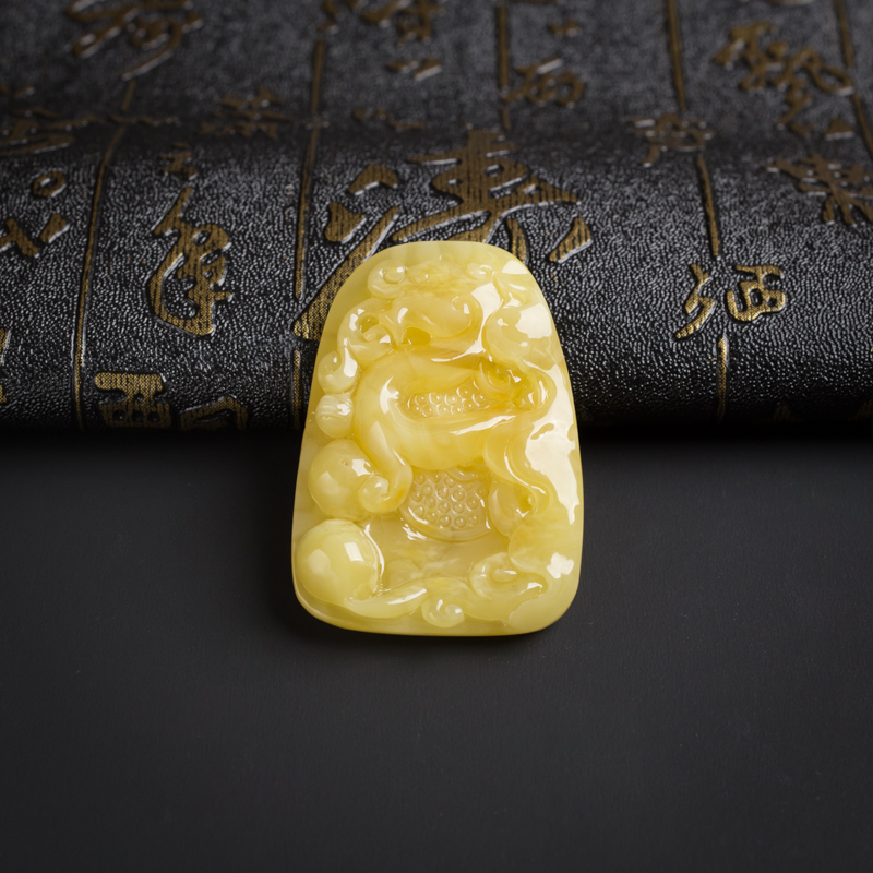 满蜜古龙吊坠-红掌柜