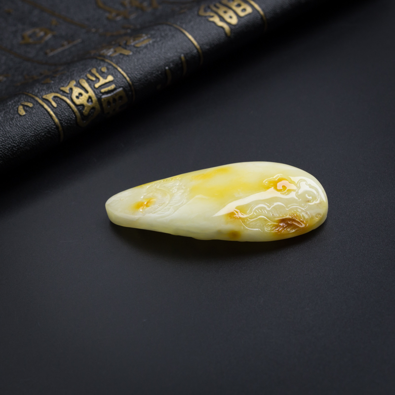 白蜜蜜蜡挂件-红掌柜