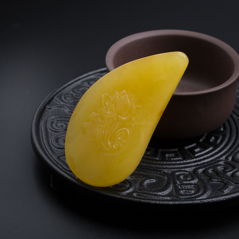 鸡油黄蜜蜡吊坠-红掌柜