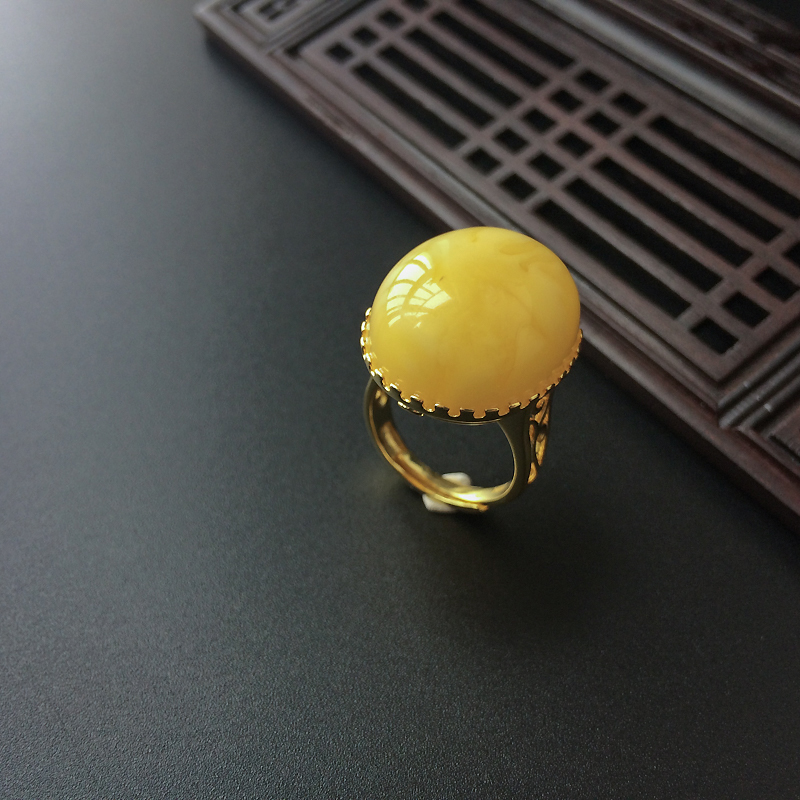 鸡油黄蜜蜡戒指 - 红掌柜