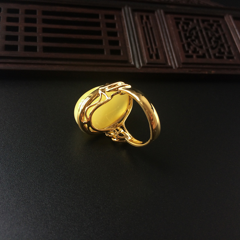银镀金鸡油黄蜜蜡开口戒指 - 红掌柜