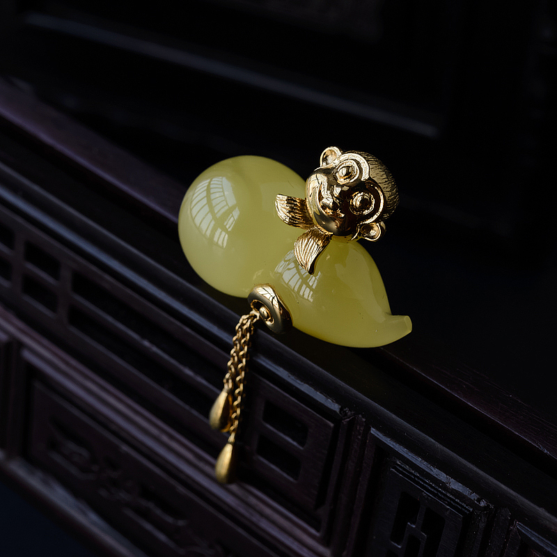 银镀金蜜蜡葫芦挂件-红掌柜