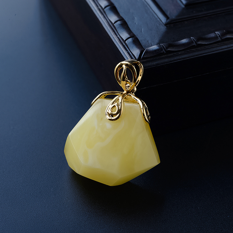 银镀金蜜蜡随形挂件-红掌柜