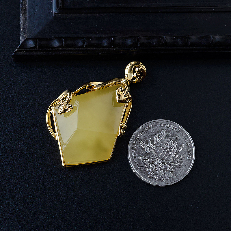 蜜蜡随形吊坠-红掌柜